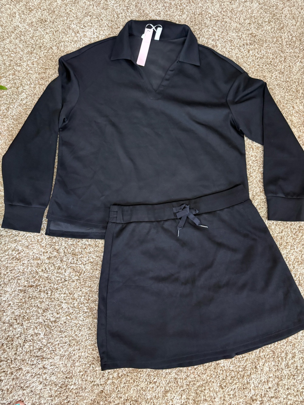 NWT Casly Lamiit size large black scuba two piece set - long sleeve top & skort